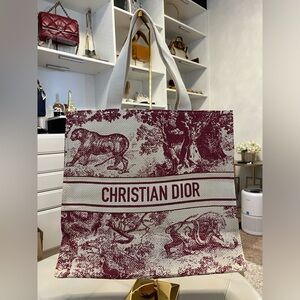 NWOT Christian Dior Beauty Gift with Purchase Dioriviera Straw Tote